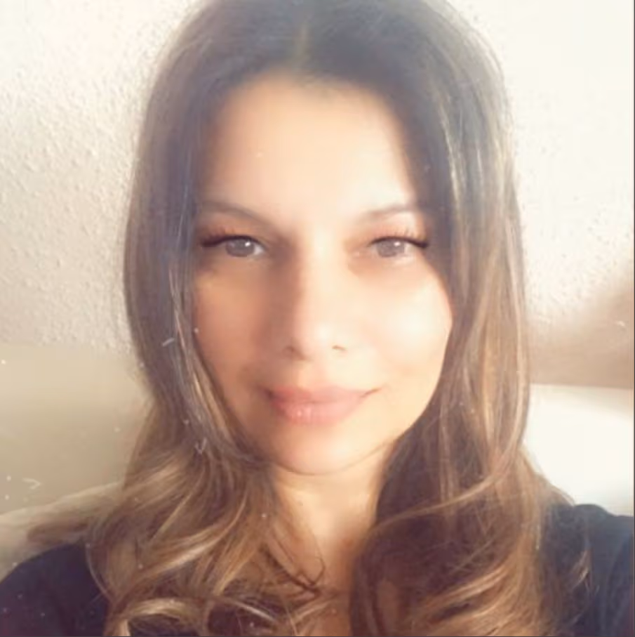 Tina Gheorghe - Profile Photo